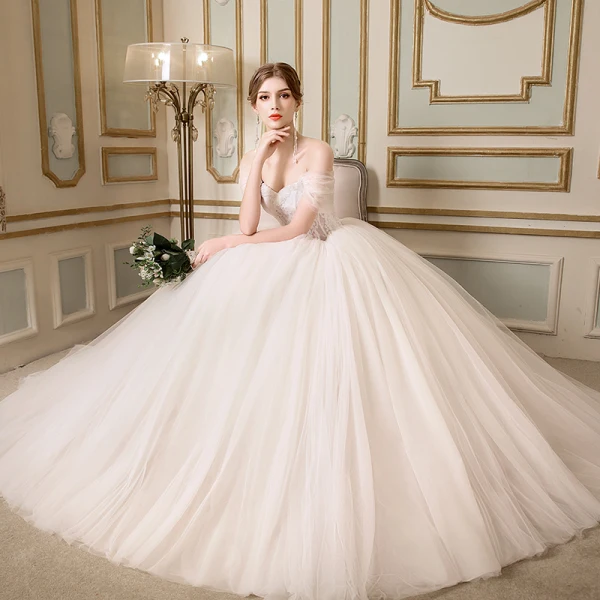 Discount Ivory Wedding Dresses 2018 Ball Gown Off-The-Shoulder Short Sleeve Backless Appliques Lace Ruffle Floor-Length / Long