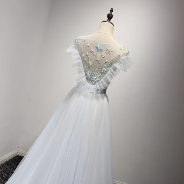 Élégant Robe De Ceremonie 2017 Robe De Soirée Bleu Ciel Gris Train De Balayage Princesse Volants en Cascade Encolure Dégagée Manches Courtes Dos Nu Ceinture Perlage Cristal Paillettes Perle