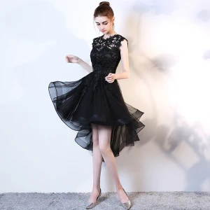 Fine Svart Cocktailkjoler 2017 Prinsesse Scoop Halsen Uten Ermer Appliques Blomst Asymmetrisk Gripende Ruffles Formelle Kjoler
