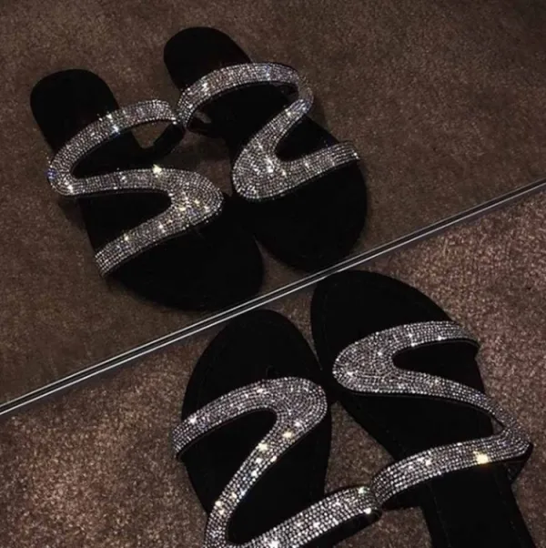 Scintillantes Abordable Bleu Roi Plage Pantoufle & Tongs 2020 Faux Diamant Peep Toes / Bout Ouvert Plate Chaussures Femmes