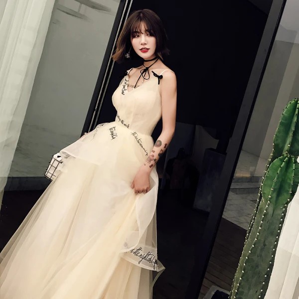 Lovely Champagne Prom Dresses 2018 A-Line / Princess Cascading Ruffles Spaghetti Straps Sleeveless Backless Floor-Length / Long Formal Dresses