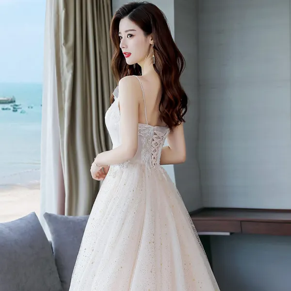 Élégant Champagne Robe De Mariée 2018 Princesse Perlage En Dentelle Fleur Paillettes Bretelles Spaghetti Dos Nu Sans Manches Longue Mariage