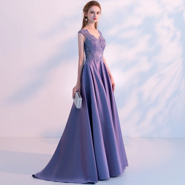 Chic / Beautiful Lavender Evening Dresses 2018 A-Line / Princess Beading Lace Flower V-Neck Sleeveless Sweep Train Formal Dresses