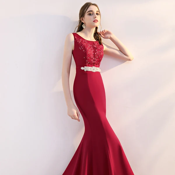 Chic / Belle Bordeaux Robe De Soirée 2018 Trompette / Sirène En Dentelle Appliques Cristal Faux Diamant Encolure Dégagée Train De Balayage Sans Manches Robe De Ceremonie