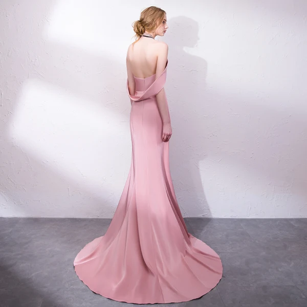 Eleganta Candy Rosa Aftonklänningar 2018 Trumpet / Sjöjungfru Rosett Hållare Halterneck Ärmlös Svep Tåg Formella Klänningar