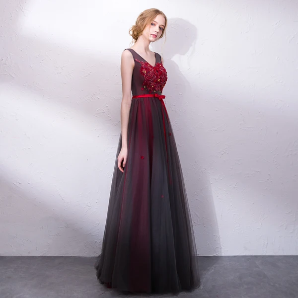 Chic / Beautiful Burgundy Prom Dresses 2018 A-Line / Princess Lace Appliques Bow Crystal V-Neck Backless Sleeveless Floor-Length / Long Formal Dresses