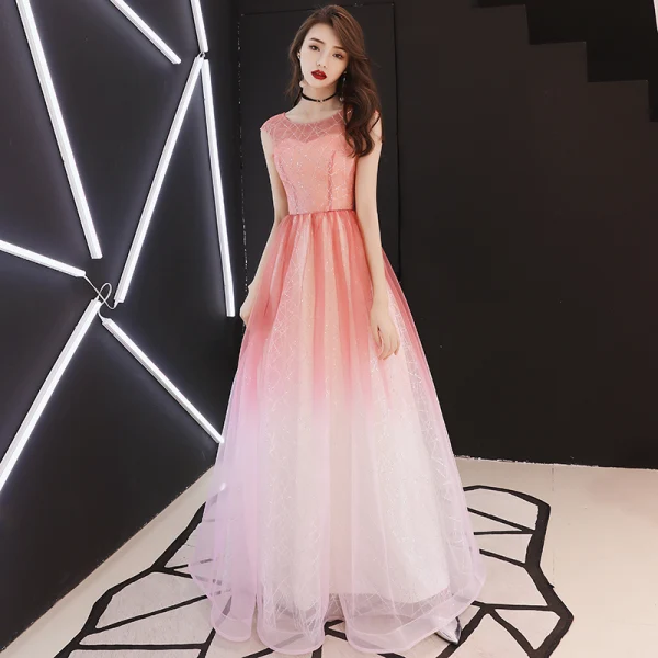Élégant Dégradé De Couleur Robe De Bal 2018 Princesse Paillettes Encolure Dégagée Dos Nu Sans Manches Longue Robe De Ceremonie