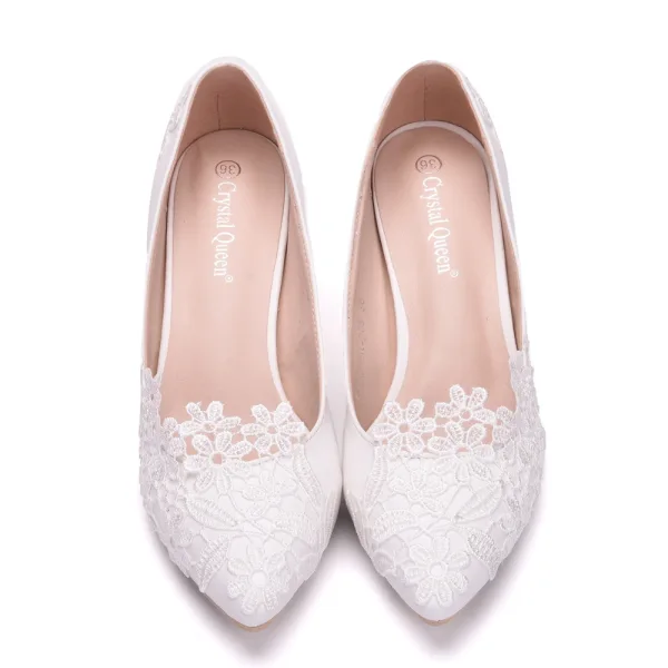 Élégant Blanche En Dentelle Fleur Chaussure De Mariée 2021 5 cm Talons Aiguilles À Bout Pointu Mariage Escarpins Talons Hauts