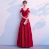 Élégant Bordeaux Robe De Bal 2019 Princesse Volants Perlage V-Cou Dos Nu Manches Courtes Longue Robe De Ceremonie