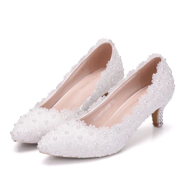 Charming Ivory Wedding Shoes 2018 Lace Pearl 5 cm Stiletto Heels Pointed Toe Wedding Pumps