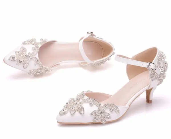 Sjarmerende Hvit Ball Damesko 2018 Spenne Rhinestone 5 cm Stiletthæler Spisse Høyhælte