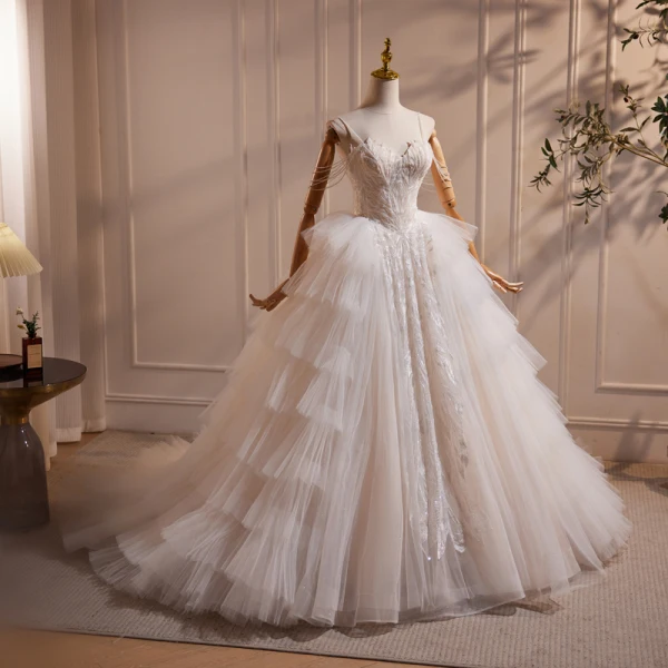 Élégant Ivoire Perlage En Dentelle Fleur Volants en Cascade Robe De Bal 2024 Robe Boule Bretelles Spaghetti Sans Manches Dos Nu Longue Promo Robe De Ceremonie