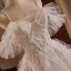Charmant Blanche Perlage Paillettes Perle En Dentelle Fleur Volants en Cascade Légère Robe De Mariée 2024 Robe Boule Bretelles Spaghetti Sans Manches Dos Nu