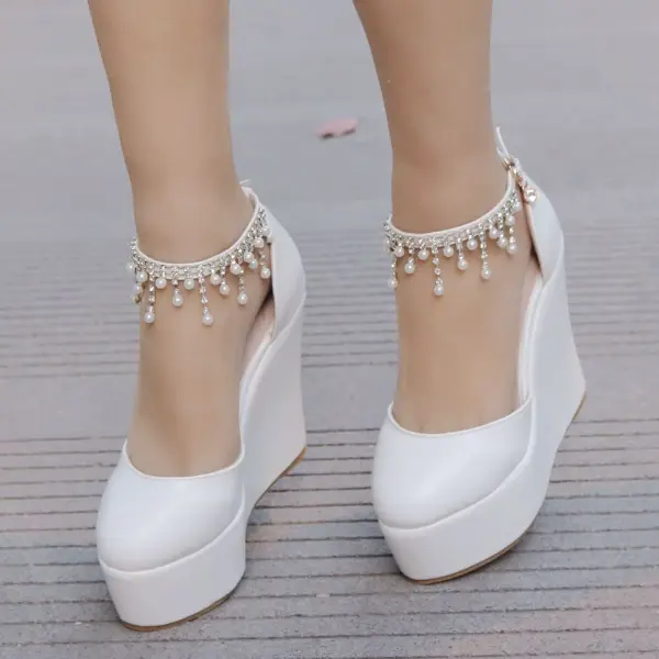 Modern / Fashion White Casual Womens Shoes 2018 Pearl Rhinestone Tassel Platform 11 cm Wedges Round Toe