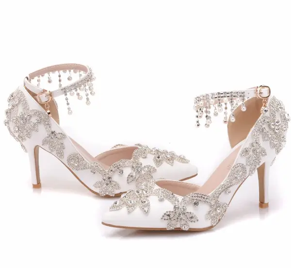 Elegant White Wedding Shoes 2018 Rhinestone Pearl Tassel 8 cm Stiletto Heels Pointed Toe Wedding High Heels