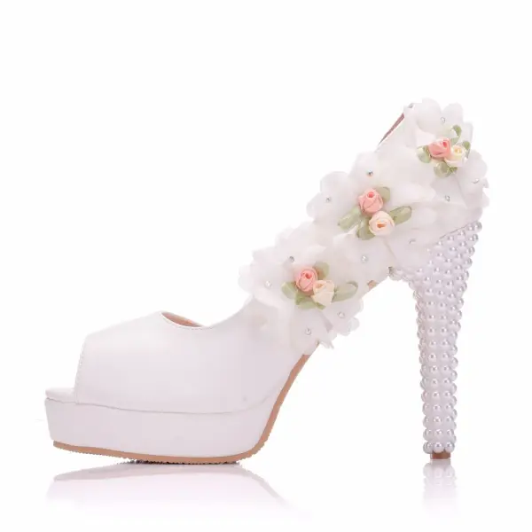 Elegant White Wedding Shoes 2018 Appliques Rhinestone Pearl 11 cm Stiletto Heels Open / Peep Toe Wedding High Heels
