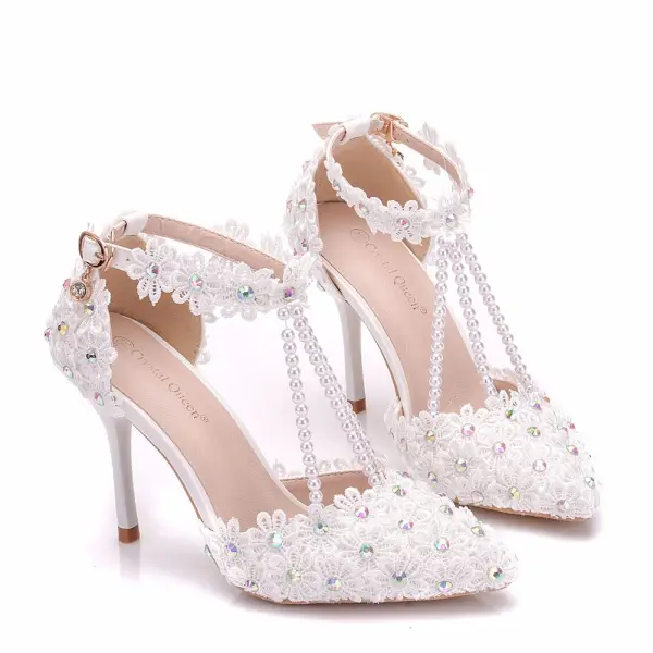 Modern / Fashion White Wedding Shoes 2018 Lace Flower Rhinestone Pearl T-Strap Ankle Strap 9 cm Stiletto Heels Pointed Toe Wedding High Heels