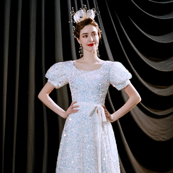 Scintillantes Blanche Robe De Soirée 2021 Princesse Encolure Dégagée Paillettes Manches Courtes Dos Nu Longue Robe De Ceremonie