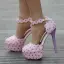Charmant Rose Bonbon Chaussure De Mariée 2018 En Dentelle Fleur Faux Diamant Bride Cheville 11 cm Talons Aiguilles À Bout Rond Mariage Escarpins