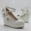 Modern / Fashion White Outdoor / Garden Womens Shoes 2018 Appliques Rhinestone Ankle Strap 9 cm Wedges Round Toe