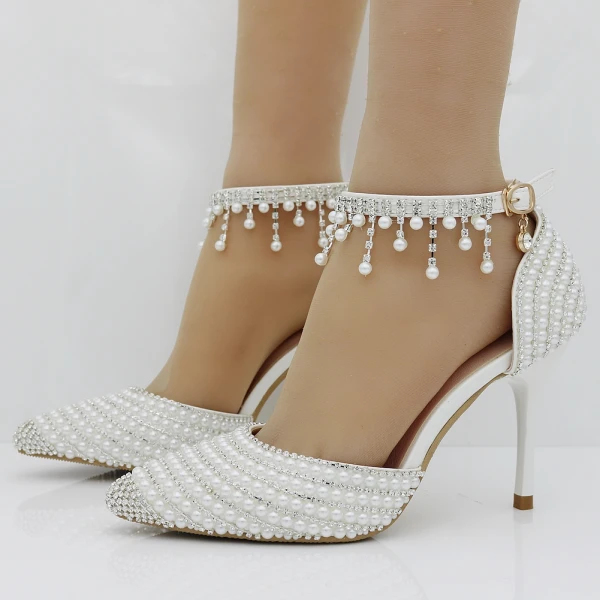 Sparkly White Wedding Shoes 2018 Pearl Rhinestone Ankle Strap 6 cm Stiletto Heels Pointed Toe Wedding High Heels