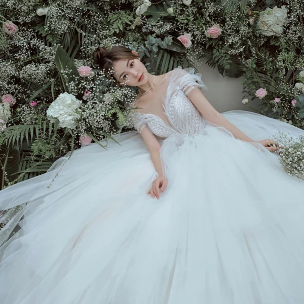 Luxury / Gorgeous White Wedding Dresses Ball Gown 2021 Scoop Neck Beading Pearl Short Sleeve Backless Royal Train Wedding