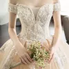 Luksusowe Szampan Suknie Ślubne 2018 Suknia Balowa Aplikacje Z Koronki Przy Ramieniu Kótkie Rękawy Bez Pleców Trenem Królewski