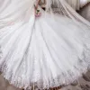 Mode Weiß Korsett Brautkleider / Hochzeitskleider 2018 A Linie Applikationen Spitze Rundhalsausschnitt Rückenfreies 1/2 Ärmel Kathedrale Schleppe