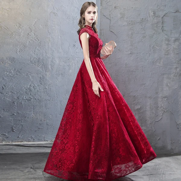 Chinese style Burgundy Evening Dresses 2019 A-Line / Princess Beading Lace Crystal Scoop Neck Cap Sleeves Backless Floor-Length / Long Formal Dresses