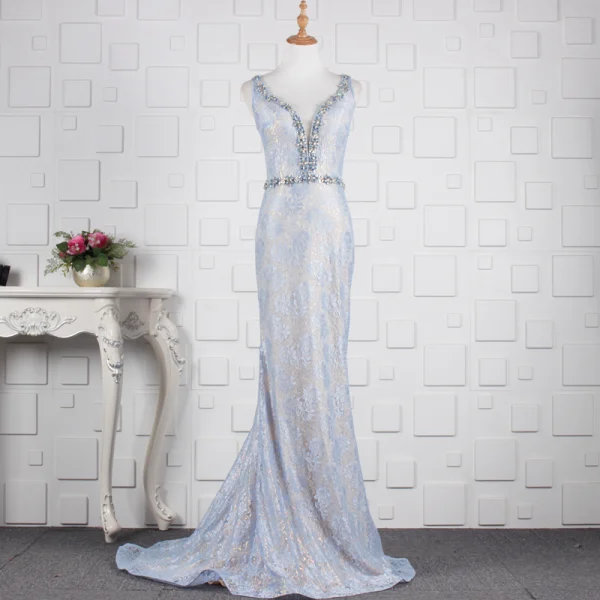 Élégant Bleu Ciel Robe De Soirée 2019 Trompette / Sirène Glitter En Dentelle Cristal V-Cou Sans Manches Dos Nu Train De Balayage Robe De Ceremonie