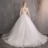 Elegante Ivory / Creme Brautkleider / Hochzeitskleider 2019 A Linie Spitze Pailletten Schultern Ärmellos Rückenfreies Kapelle-Schleppe