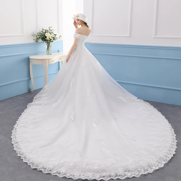 Élégant Ivoire Robe De Mariée 2019 Princesse En Dentelle Fleur Cristal Paillettes De l'épaule Manches Courtes Dos Nu Cathedral Train