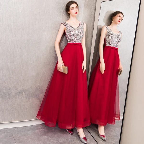Chic / Beautiful Burgundy Evening Dresses 2019 A-Line / Princess Beading Sequins Bow V-Neck Backless Sleeveless Floor-Length / Long Formal Dresses
