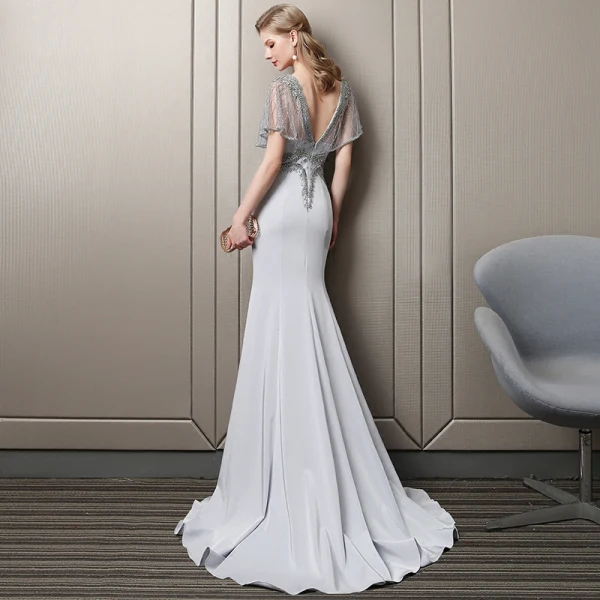Sexy Silver Evening Dresses  2018 Trumpet / Mermaid Crystal Rhinestone Beading Pearl Sequins V-Neck Backless Short Sleeve Sweep Train Formal Dresses