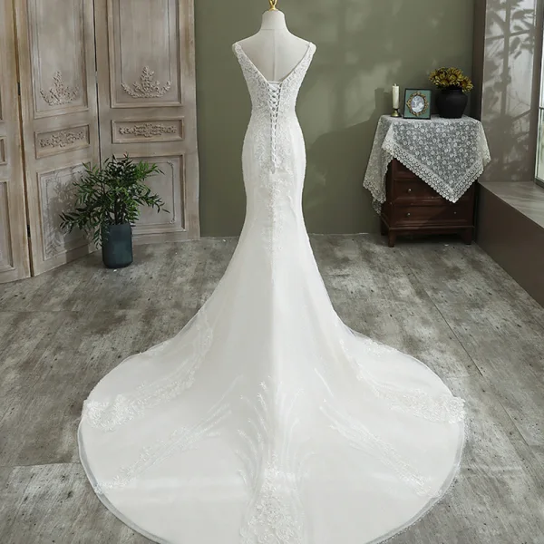 Charming Ivory Wedding Dresses 2021 Trumpet / Mermaid V-Neck Beading Pearl Sequins Lace Flower Sleeveless Backless Court Train Wedding