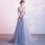 Chic / Belle Robe De Soirée 2018 Princesse Appliques V-Cou Dos Nu Sans Manches Train De Balayage Robe De Ceremonie