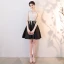 Chic / Belle Noire Robe De Cocktail 2019 Princesse Encolure Dégagée En Dentelle Appliques Faux Diamant Sans Manches Courte Robe De Ceremonie