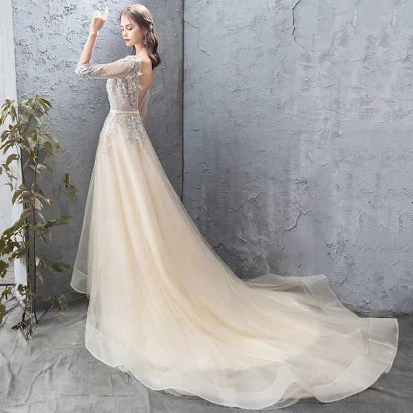 Élégant Champagne Robe De Soirée 2019 Princesse Encolure Dégagée En Dentelle Fleur Cristal Perlage Paillettes 1/2 Manches Dos Nu Chapel Train Robe De Ceremonie
