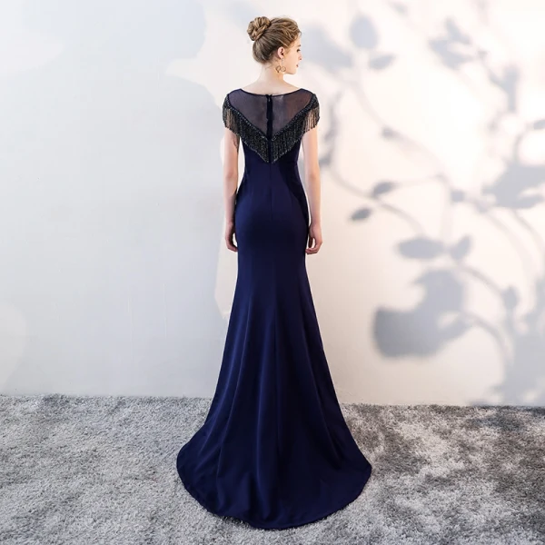 Chic / Belle Bleu Marine Robe De Soirée 2019 Trompette / Sirène Encolure Dégagée Perlage Gland Sans Manches Robe De Ceremonie