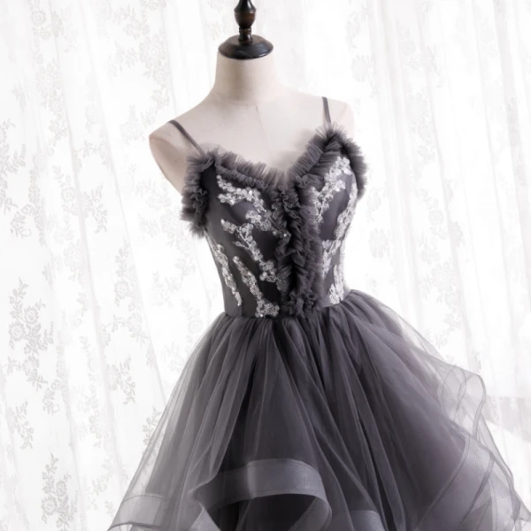 Fashion Grey Ruffle Prom Dresses 2021 A-Line / Princess Spaghetti Straps Beading Sequins Sleeveless Backless Floor-Length / Long Prom Formal Dresses