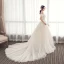 Élégant Champagne Robe De Mariée 2019 Princesse De l'épaule En Dentelle Perlage Sans Manches Dos Nu Chapel Train