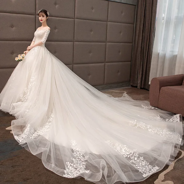 Élégant Champagne Robe De Mariée 2019 Princesse De l'épaule En Dentelle Fleur Paillettes 1/2 Manches Dos Nu Royal Train