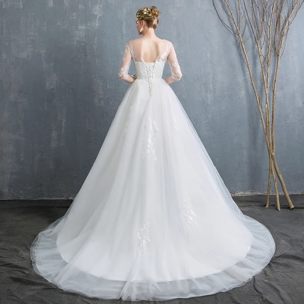 Schöne Ivory / Creme Brautkleider / Hochzeitskleider 2019 A Linie Durchsichtige Rundhalsausschnitt Spitze Blumen 1/2 Ärmel Rückenfreies Kapelle-Schleppe