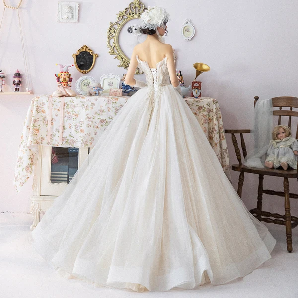 Modern / Fashion Champagne Wedding Dresses 2019 A-Line / Princess Pleated Amazing / Unique Strapless Beading Lace Flower Sleeveless Backless Floor-Length / Long