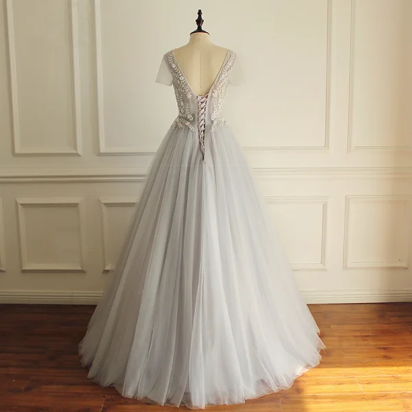 Chic / Beautiful Grey Prom Dresses 2018 A-Line / Princess Beading Lace Flower Sequins V-Neck Backless Short Sleeve Floor-Length / Long Formal Dresses