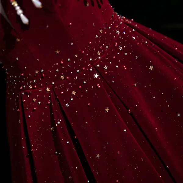 Demure Burgundy Sequins Prom Dresses 2025 A-Line / Princess Spaghetti Straps Sleeveless Backless Floor-Length / Long Formal Dresses