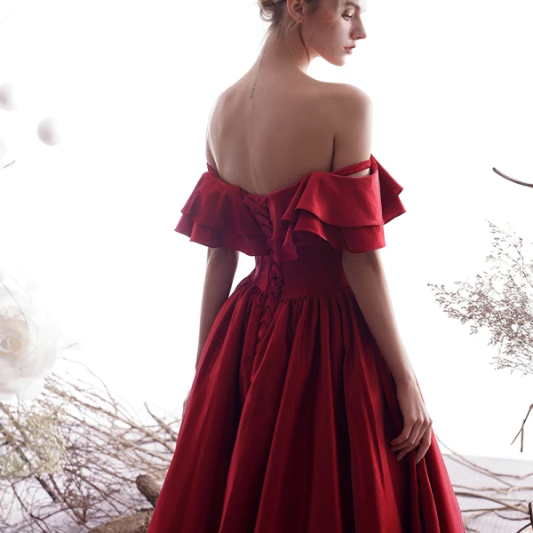Elegante Burgunderrot Abendkleider 2019 A Linie Off Shoulder Rüschen Kurze Ärmel Rückenfreies Lange Festliche Kleider
