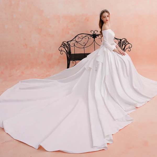 Élégant Ivoire Robe De Mariée 2019 Princesse De l'épaule Perle Faux Diamant 3/4 Manches Dos Nu Noeud Royal Train
