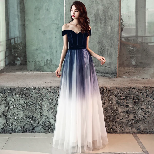 Elegante Farbverlauf Schwarz Ballkleider 2019 A Linie Off Shoulder Kurze Ärmel Rückenfreies Lange Festliche Kleider