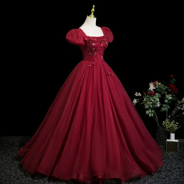 Chic / Beautiful Burgundy Appliques Prom Dresses 2025 Ball Gown Square Neckline Puffy Short Sleeve Backless Floor-Length / Long Formal Dresses